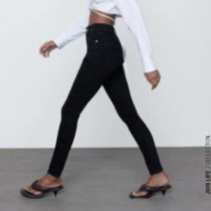 ZARA HI-RISE SCULPT STRECH JEANS -SUPER SKINNY
